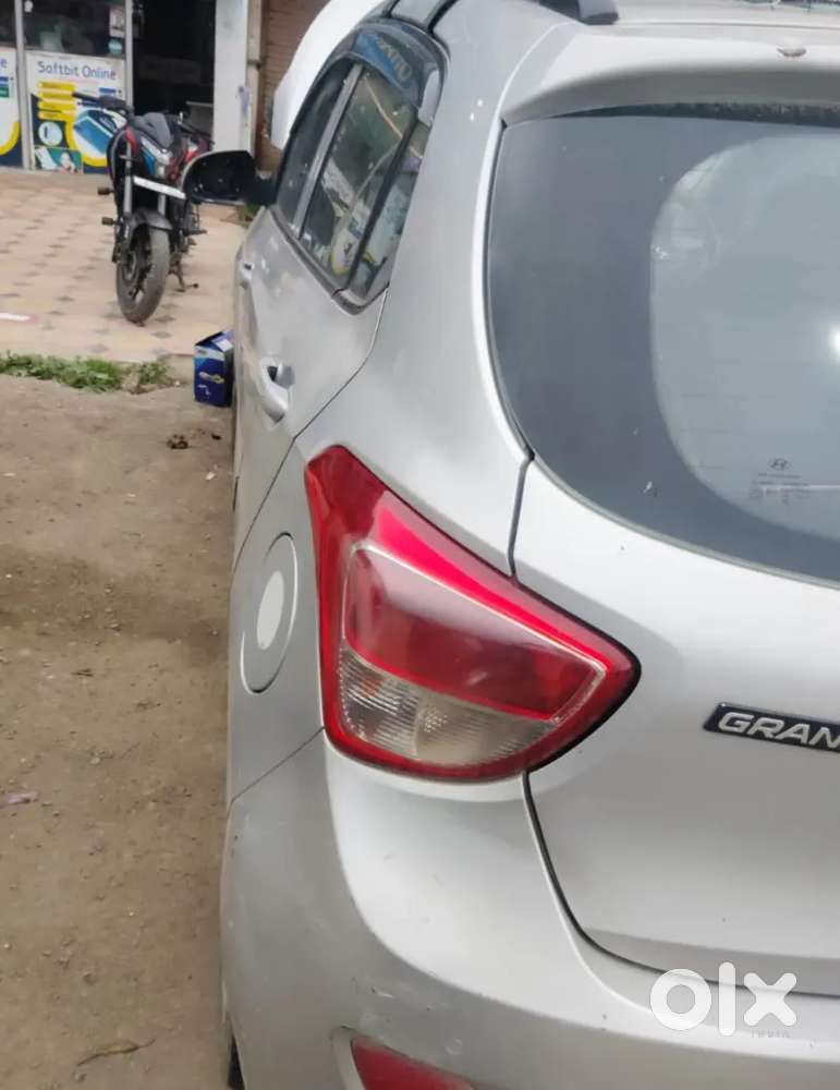 Hyundai Grand I10 2017 Sports Petrol