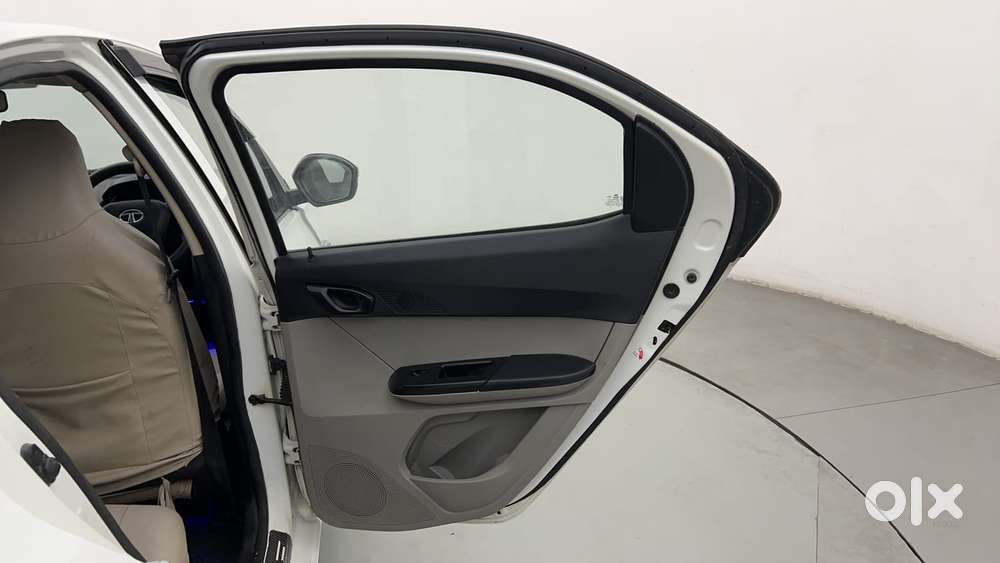 Tata Tiago 1.2 Revotron Xm, 2019, Petrol