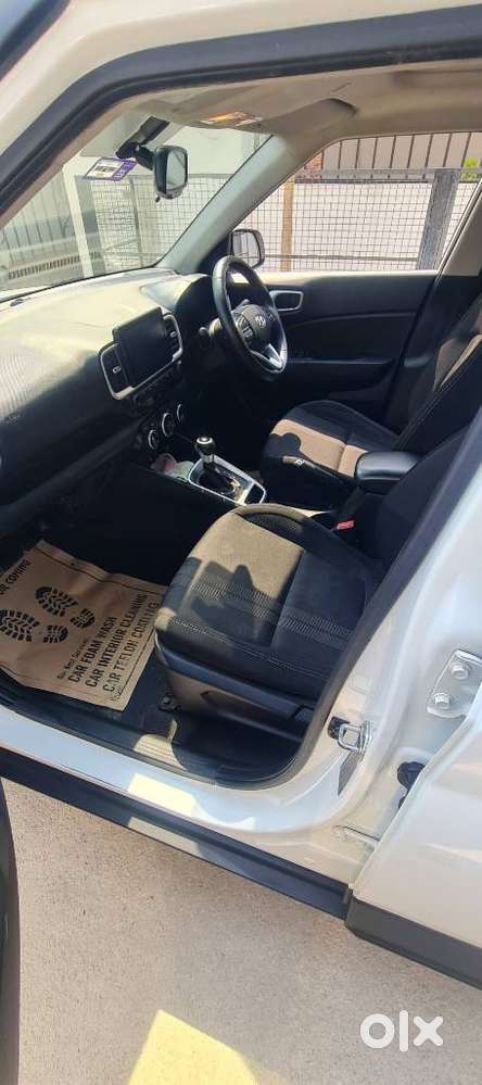 Hyundai Venue Sx Dual Tone Turbo, 2019, Petrol