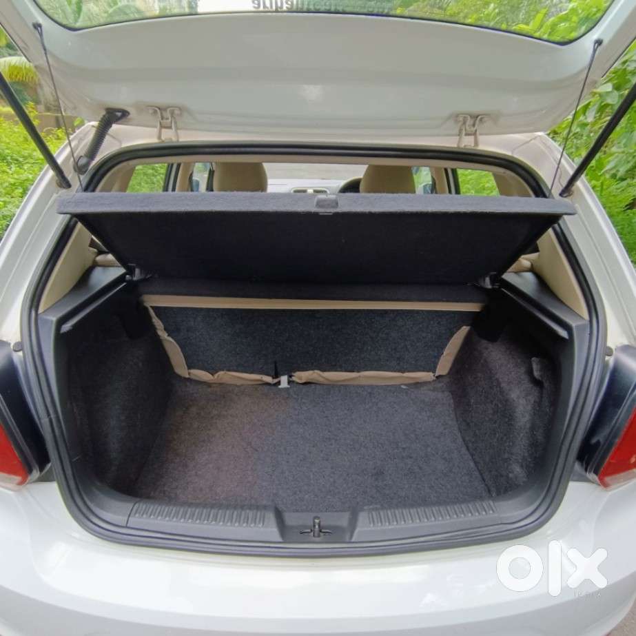 Volkswagen Polo Petrol Highline 1.2l, 2016, Petrol