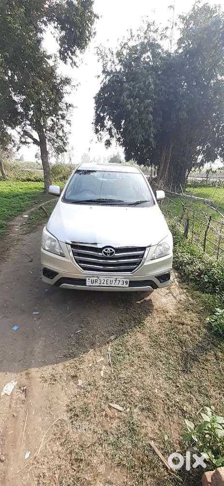 Toyota Innova 2013