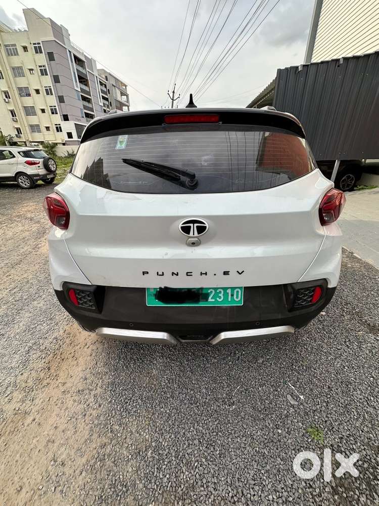 Single Owner, Full Insurance 2024 13k Driven