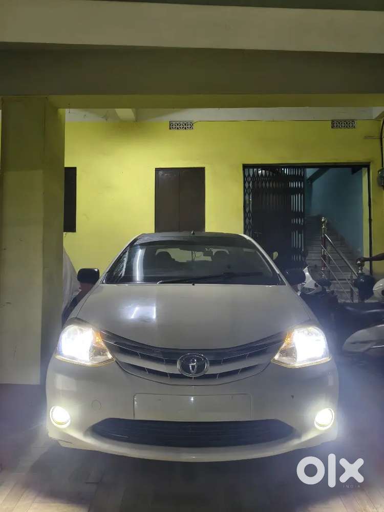 Toyota Etios [2011] Petrol