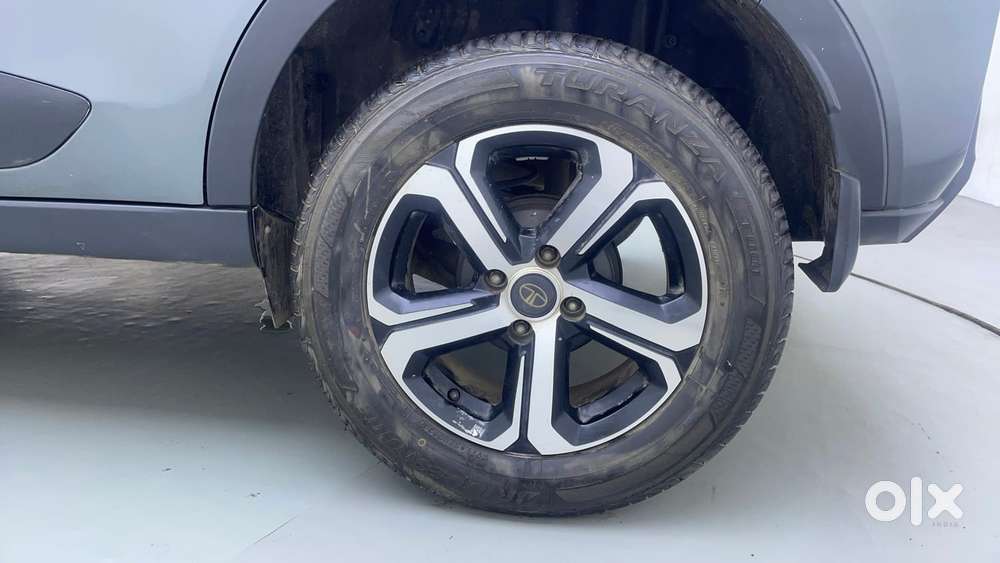 Tata Nexon 1.2 Revotron Xza Plus, 2023, Petrol