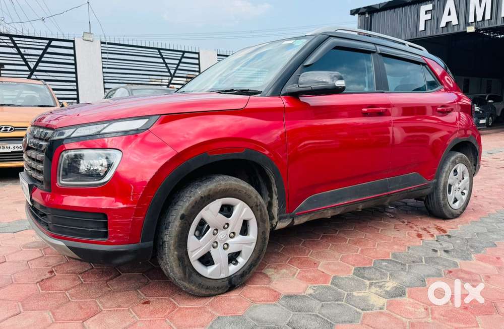 Hyundai Venue Sx Dual Tone, 2022, Petrol