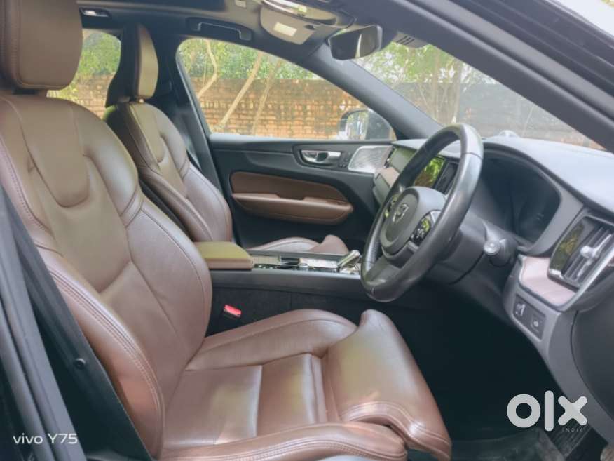 Volvo Xc60 D5 Inscription, 2022, Petrol