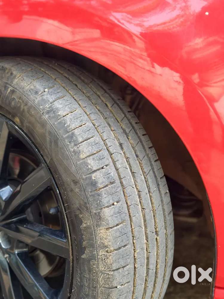 New Battery
New Tyre
Under Warranty 
Full Shoroom Service