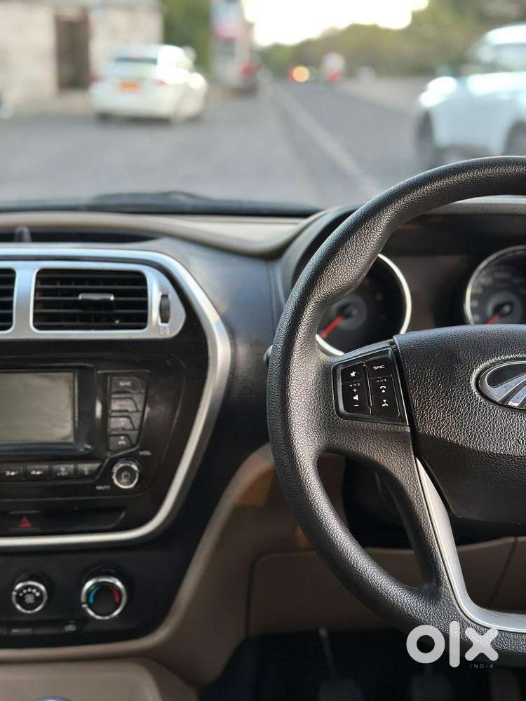 Mahindra Tuv 300 T8, 2017, Diesel