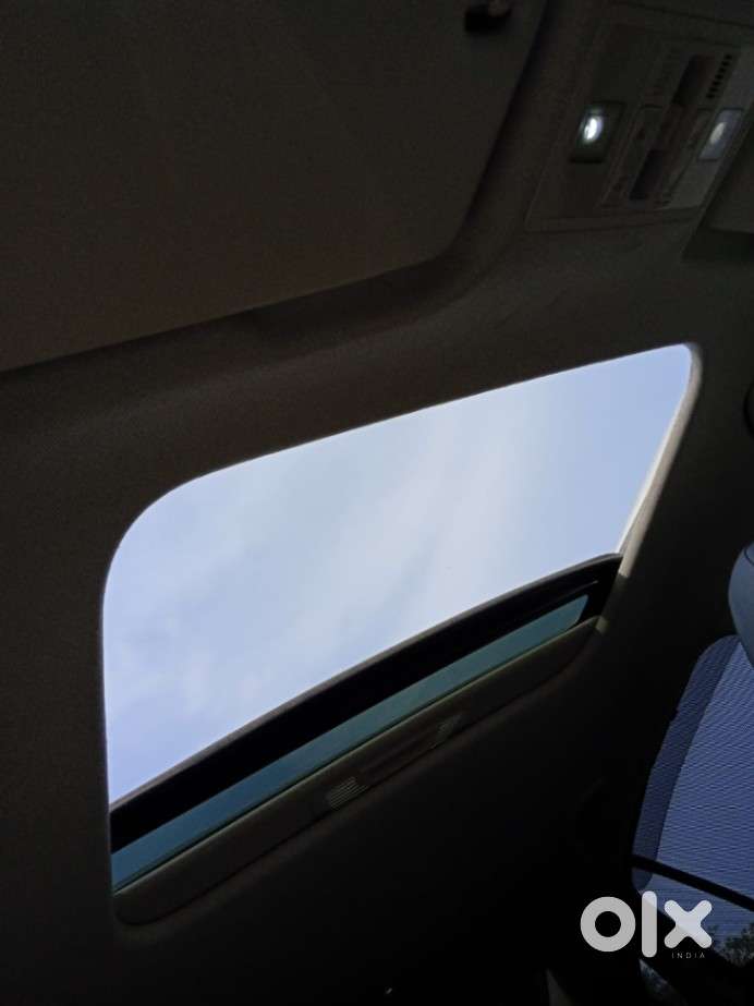 Skoda Slavia 1.0 Tsi Style At, 2024, Petrol