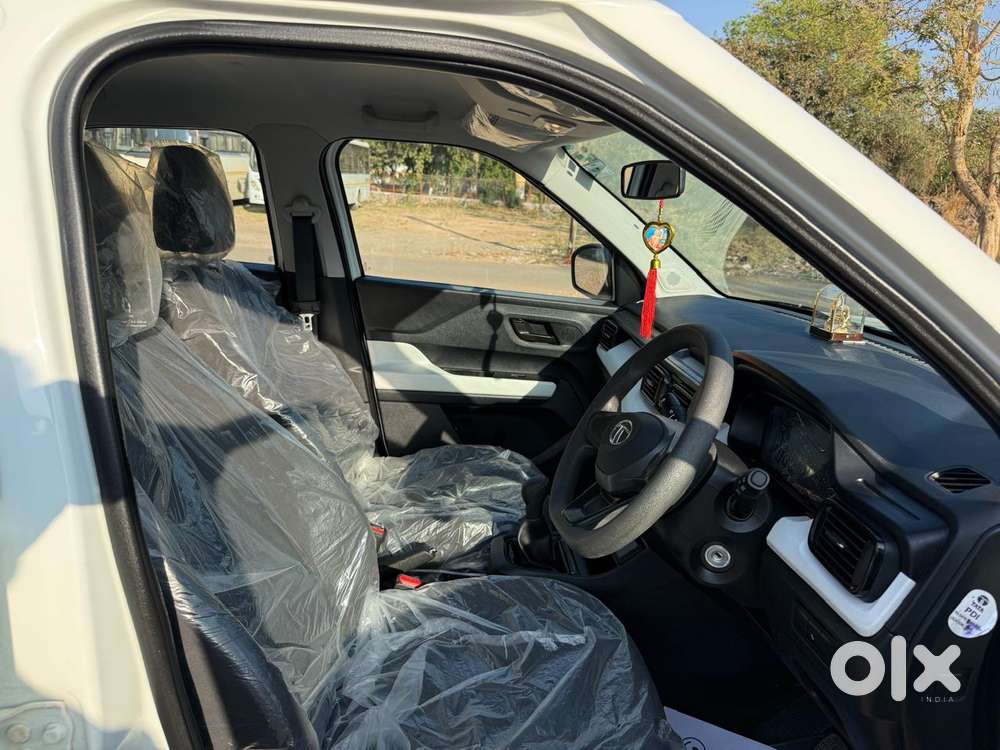 Tata Punch, 2022, Petrol