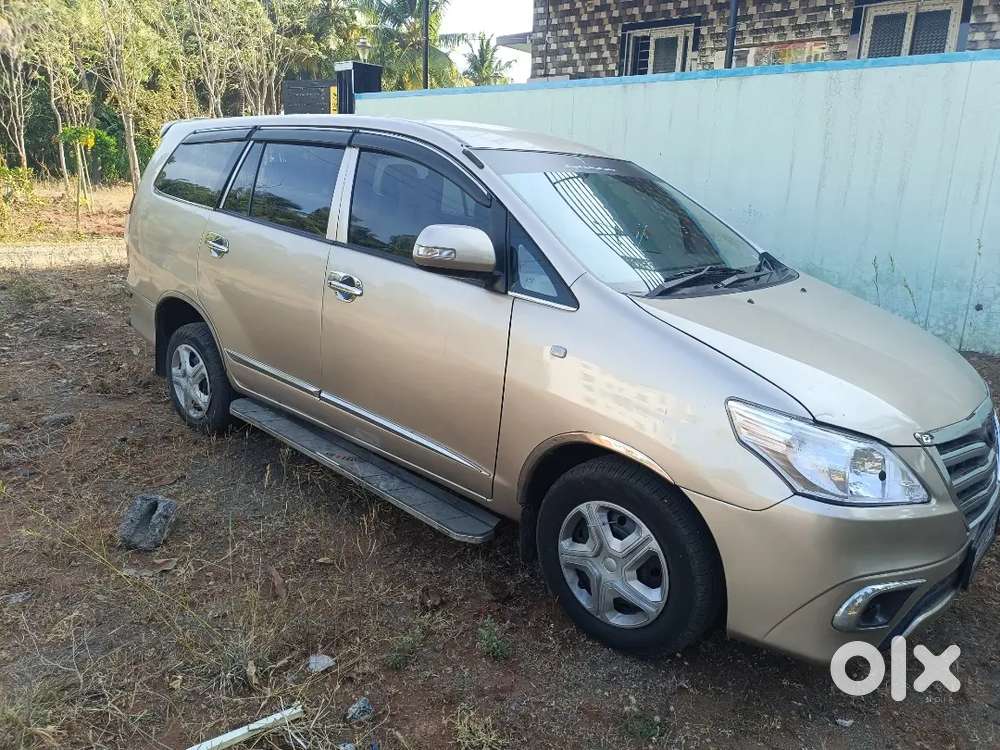 Toyota Innova 2.5 G 2012