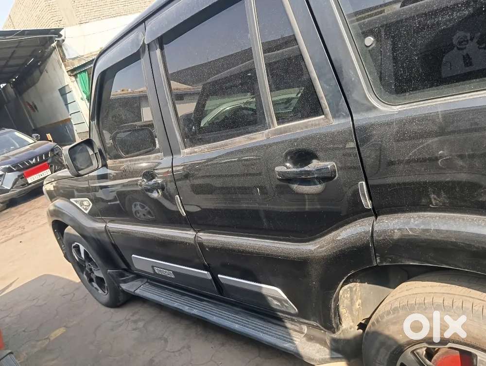 Mahindra Scorpio Classic 2.2 2023