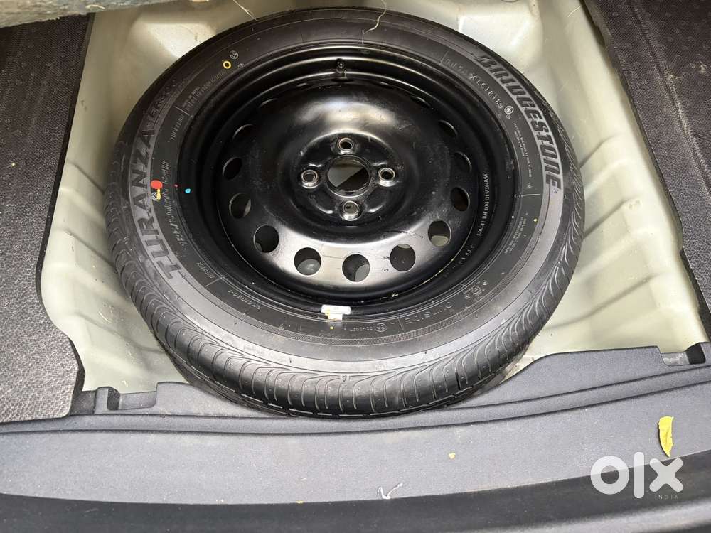 Toyota Yaris J Cvt, 2018, Petrol