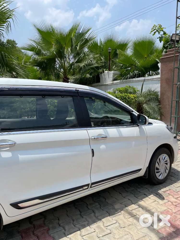 Maruti Ertiga Vxi  Cng 2025