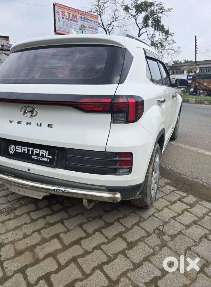 Hyundai Venue S 1.2 Petrol, 2023, Petrol