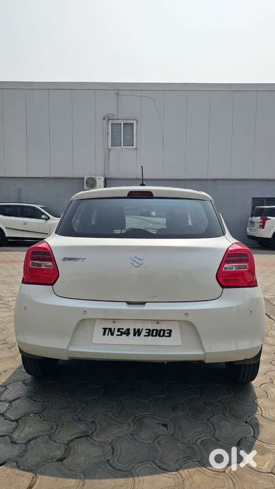 Maruti Suzuki Swift 1.2 Vxi Glory Edition, 2023, Petrol