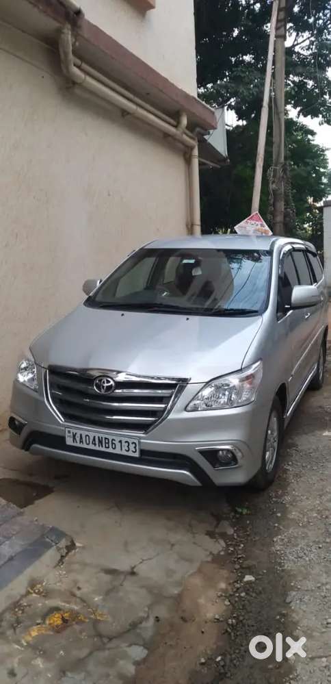 Toyota Innova 2011 Diesel 182000 Km Driven