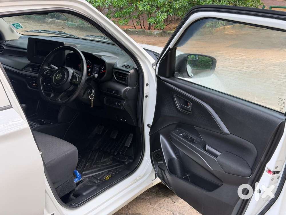 Maruti Suzuki Swift Lxi Optional-o, 2026, Petrol
