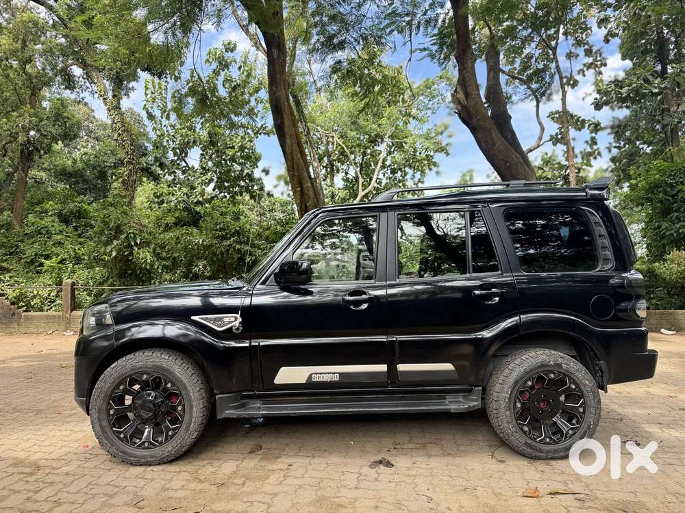 Mahindra Scorpio Classic 2.2 S 11 Mt 7 Str, 2024, Diesel