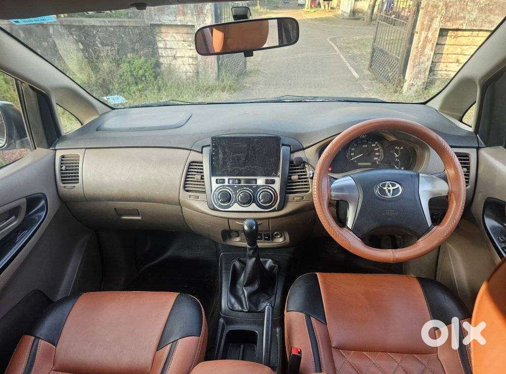 Toyota Innova Crysta Zx 2.4 Diesel 7 Seater, 2016, Diesel