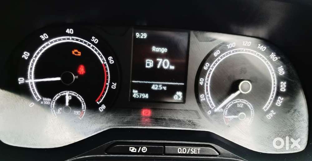 Skoda Kushaq 1.0 Tsi Ambition, 2022, Petrol
