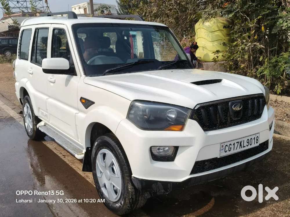 2017 Mahindra Scorpio S4+