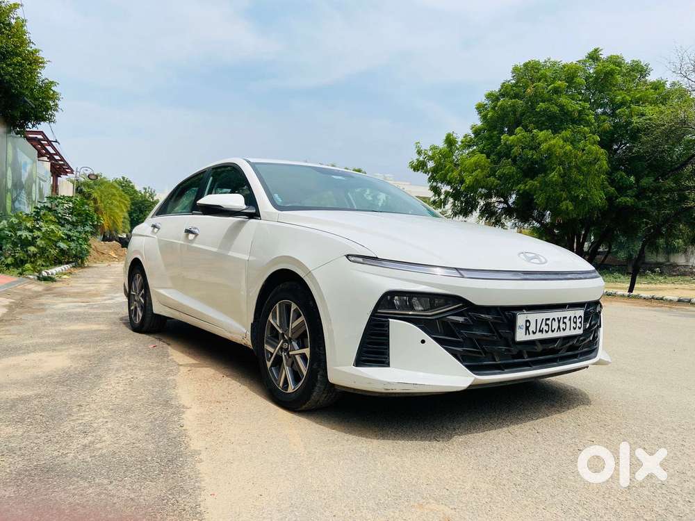 Hyundai Verna, 2023, Petrol