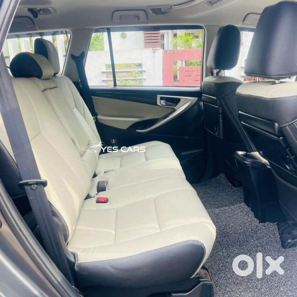 Toyota Innova Crysta 2.4 V, 2017, Diesel