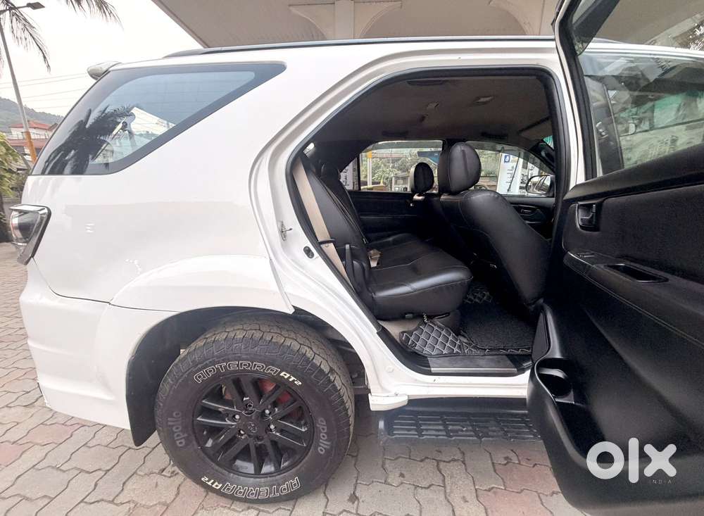 Toyota Fortuner 2011-2016 4x2 4 Speed At, 2014, Diesel