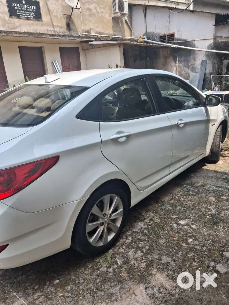 Hyundai Fluidic Verna 115000 Km Driven Single Owner