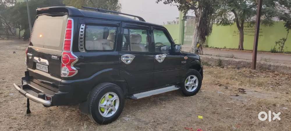 Mahindra Scorpio Classic Diesel 2010