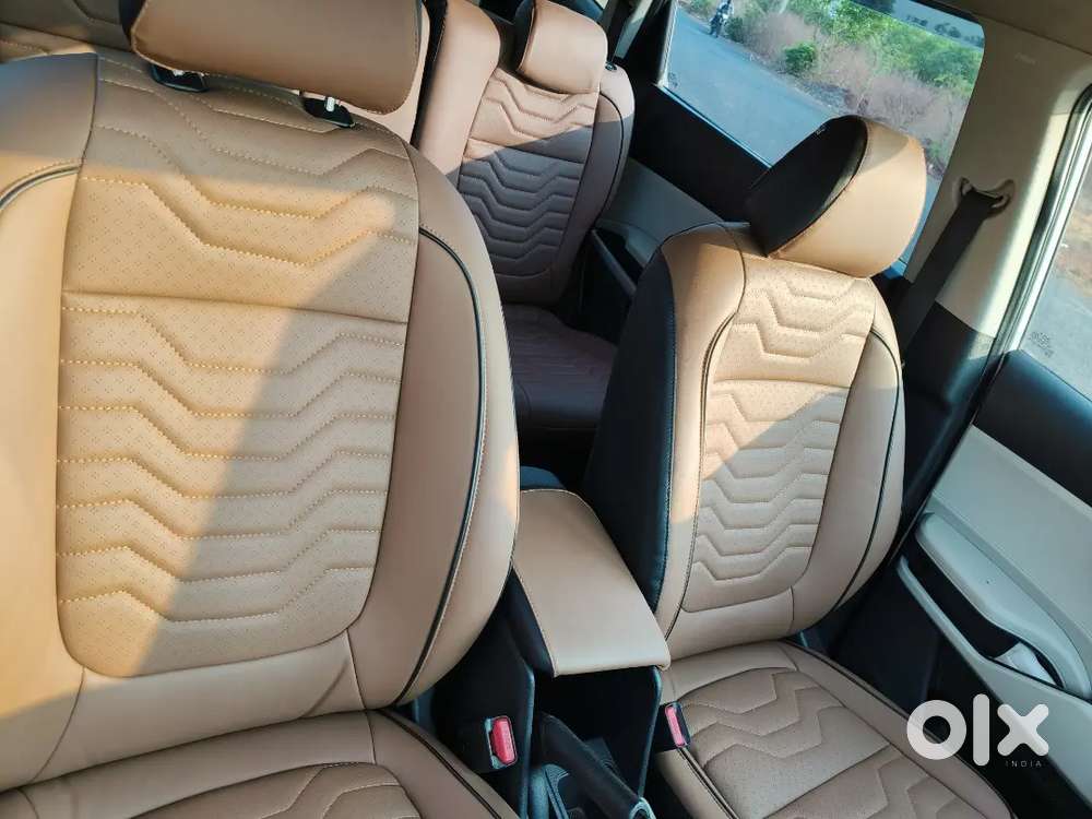 Kia Carens Prestige Glacier White 1st Owner 9.9 Lakh Only Fixed