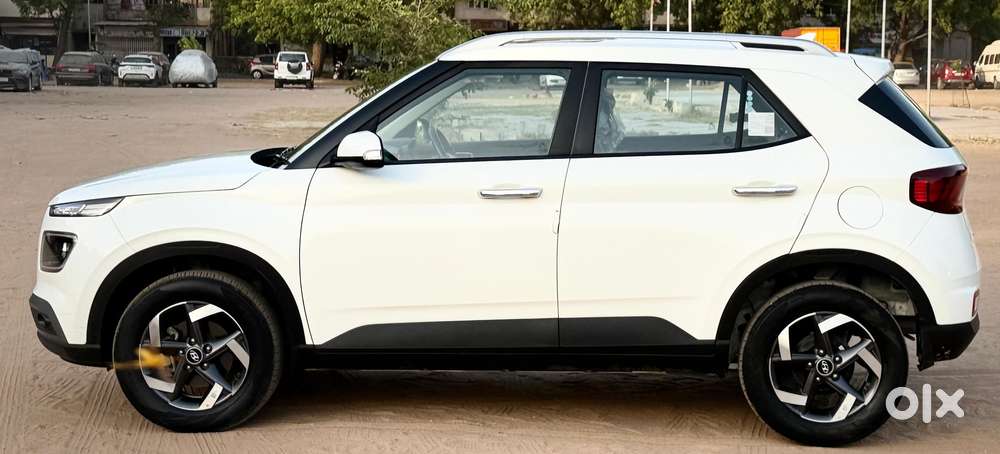 Hyundai Venue, 2022, Petrol