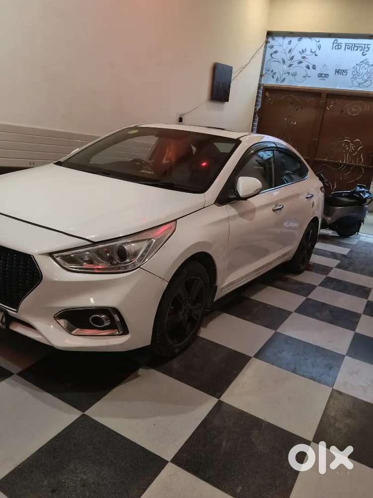 Hyundai Verna Crdi Sx 2018 Sunroof