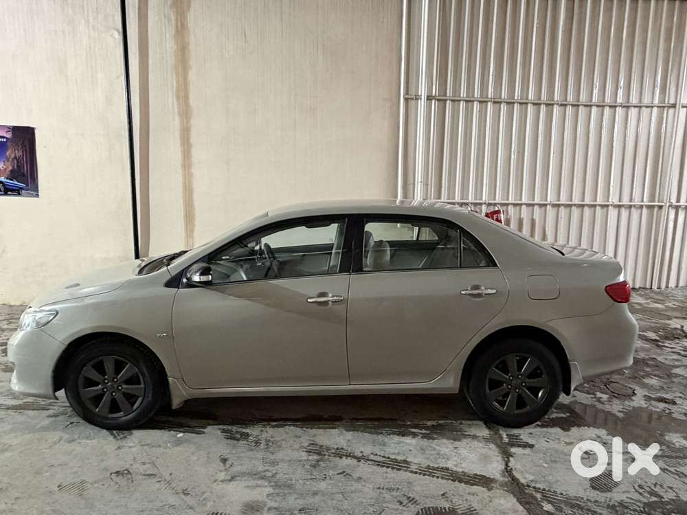 Toyota Corolla Altis G, 2010, Petrol