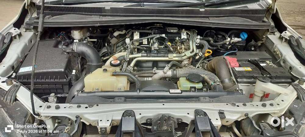 Toyota Innova Crysta 2.4 G Mt 7 Str, 2022, Diesel
