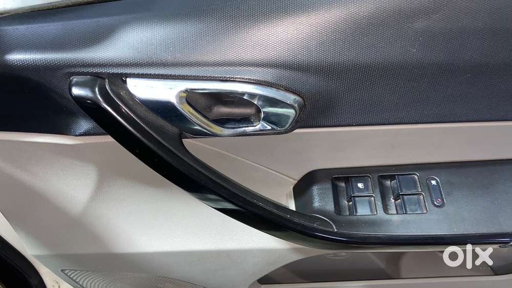 Tata Tiago 1.2 Revotron Xz, 2018, Petrol
