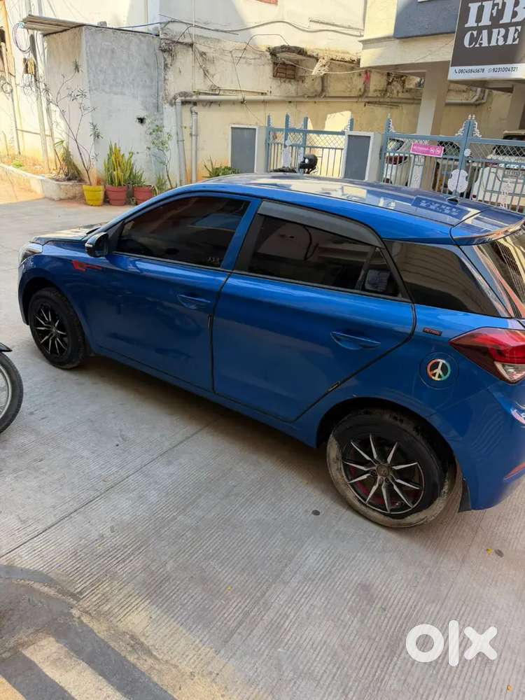 Hyundai New I20 2017 Petrol 64000 Km Driven