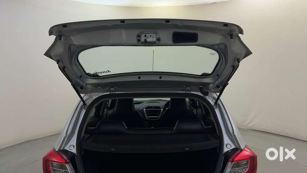 Tata Tiago 1.2 Revotron Xt, 2016, Petrol