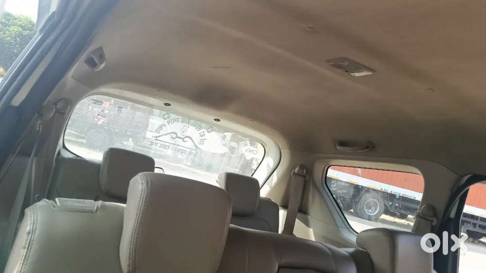 Maruti Suzuki Ertiga 2023 Variant Vxi Cng
