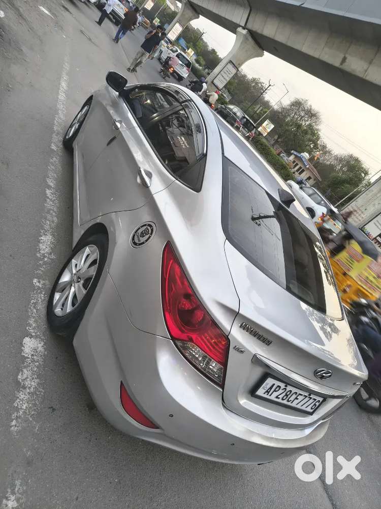 Hyundai Verna 2011 Diesel 128000 Km Driven