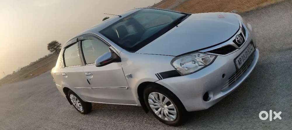 Toyota Etios 2014 4 New Apollo Tyres