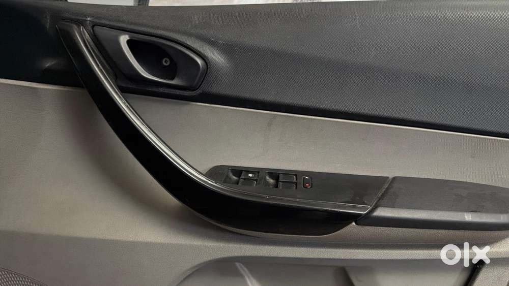 Tata Tiago 1.2 Revotron Xm, 2019, Petrol