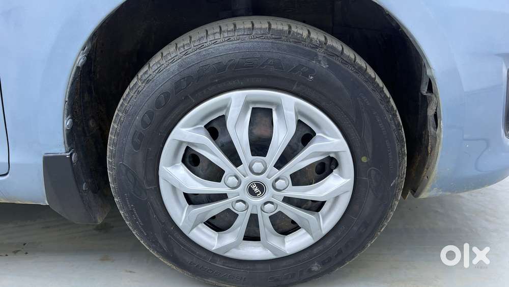 Maruti Suzuki Swift Dzire 1.3 Vxi, 2013, Petrol