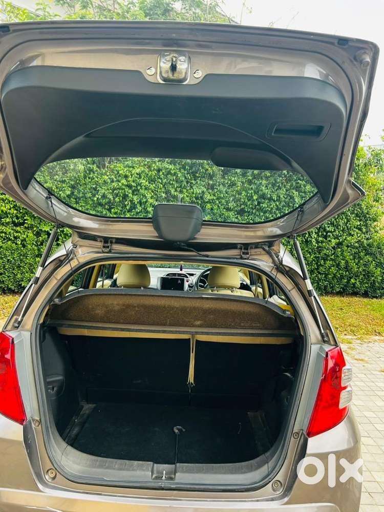 Honda Jazz 2012 Petrol Well Maintained