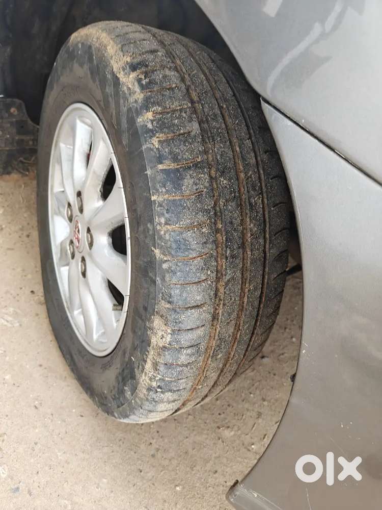 Toyota Innova  Manual 2012