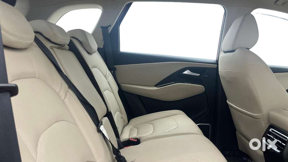 Mg Hector Sharp Pro 1.5 Turbo Cvt, 2025, Petrol