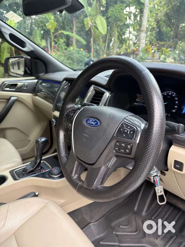Ford Endeavour 3.2 Titanium 2017