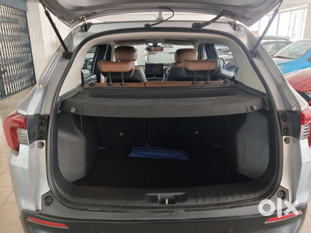 Honda Elevate Zx Cvt, 2023, Petrol