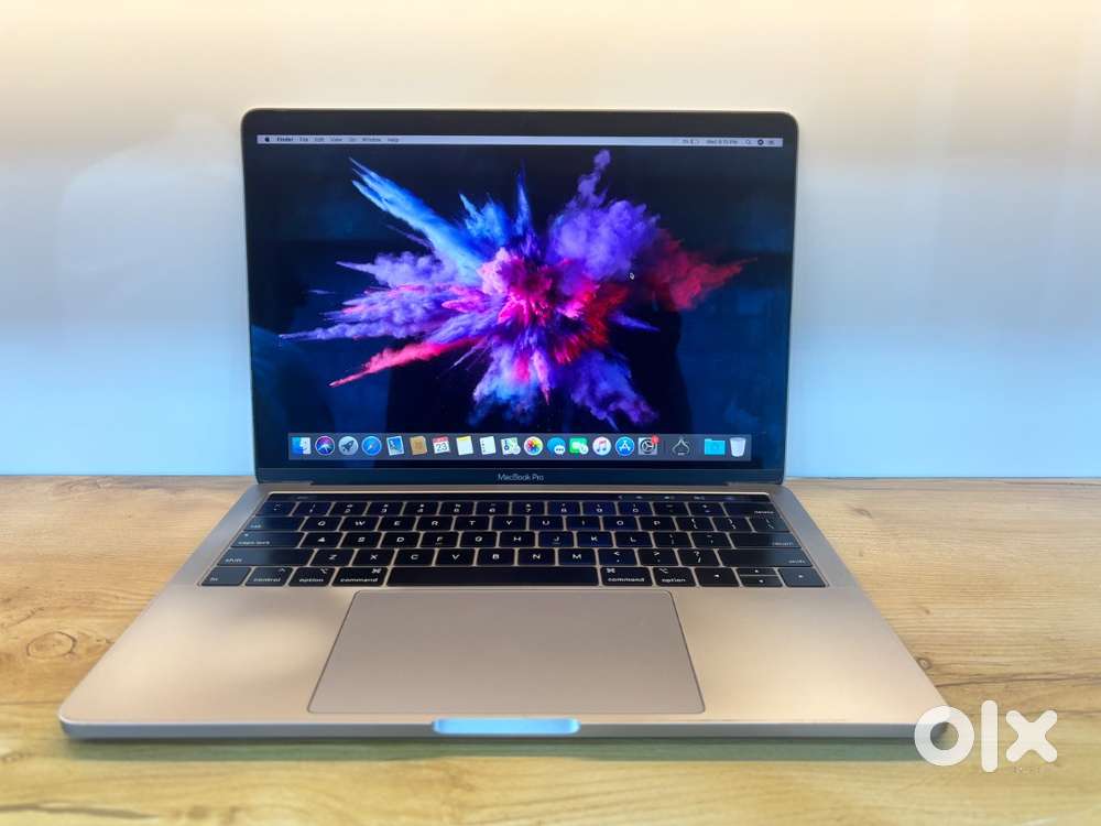 MacBook pro 13インチ 2018 i7 16GB 1TB 管3197